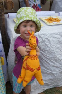 Ella mit Giraffe Ella mit Giraffe